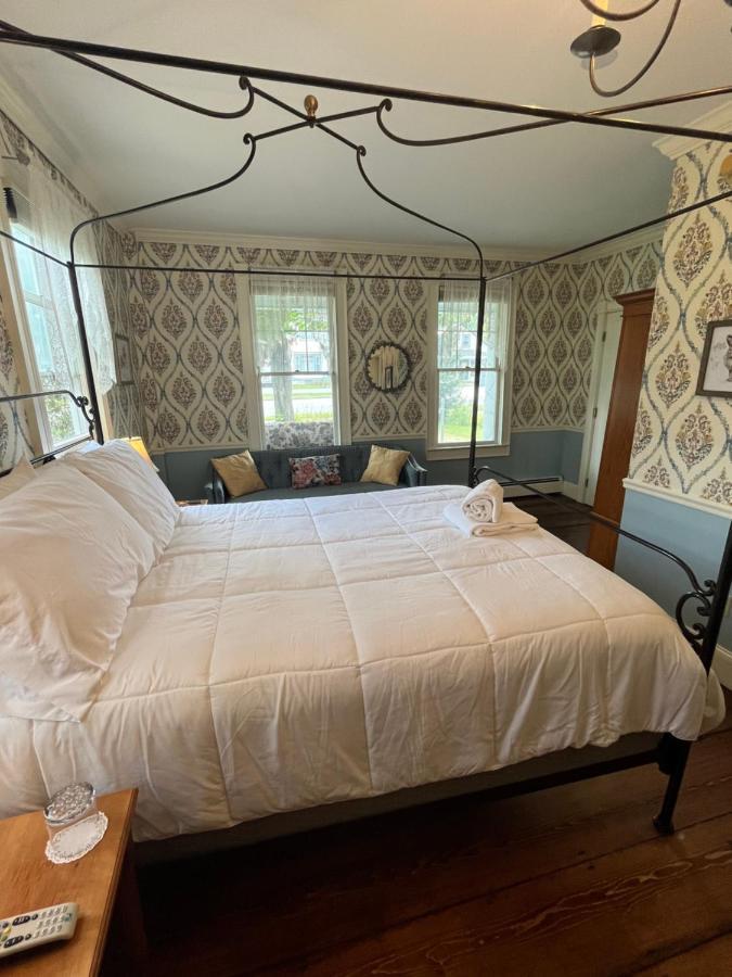 Chester Inn Bagian luar foto