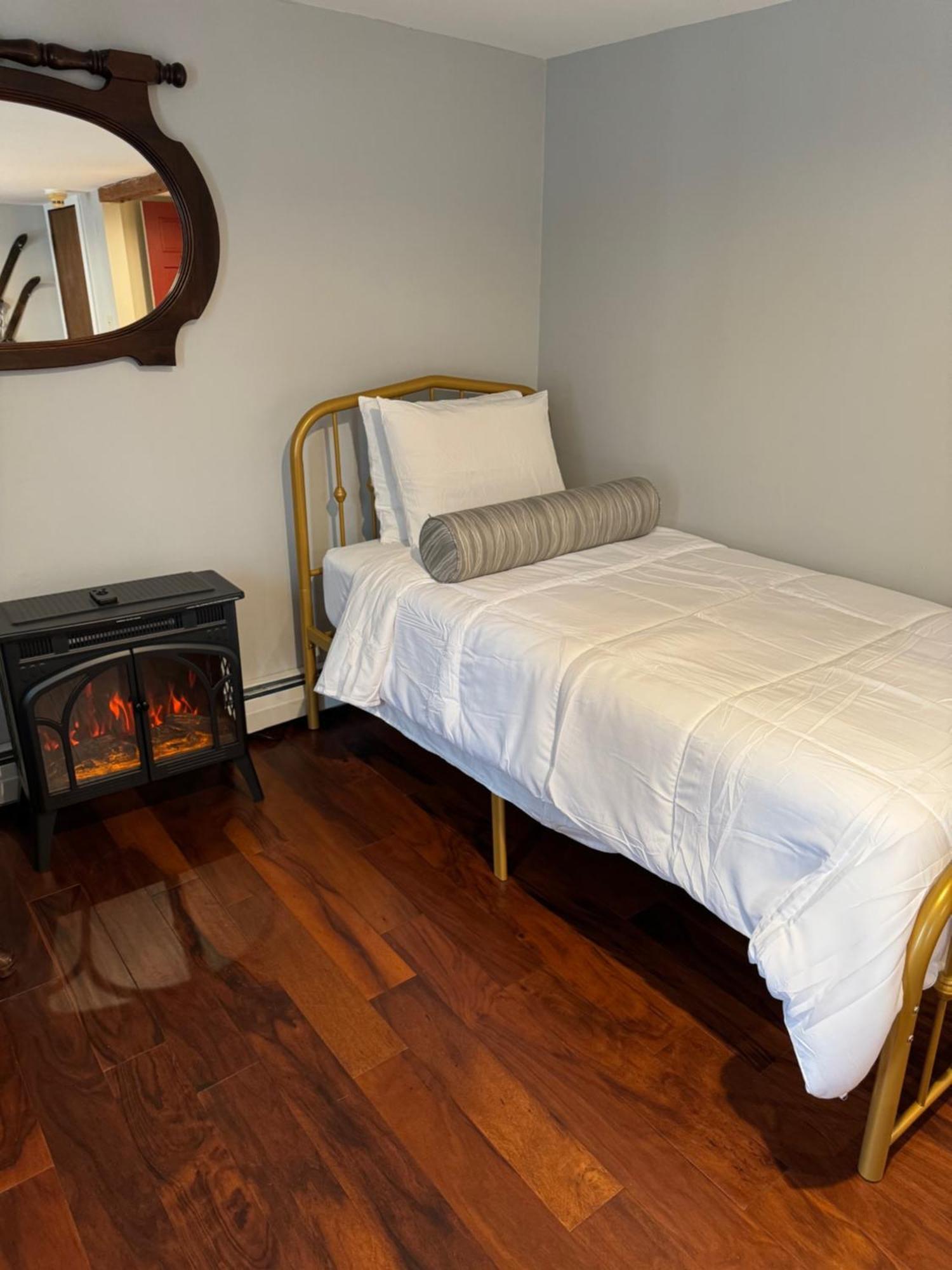Chester Inn Bagian luar foto