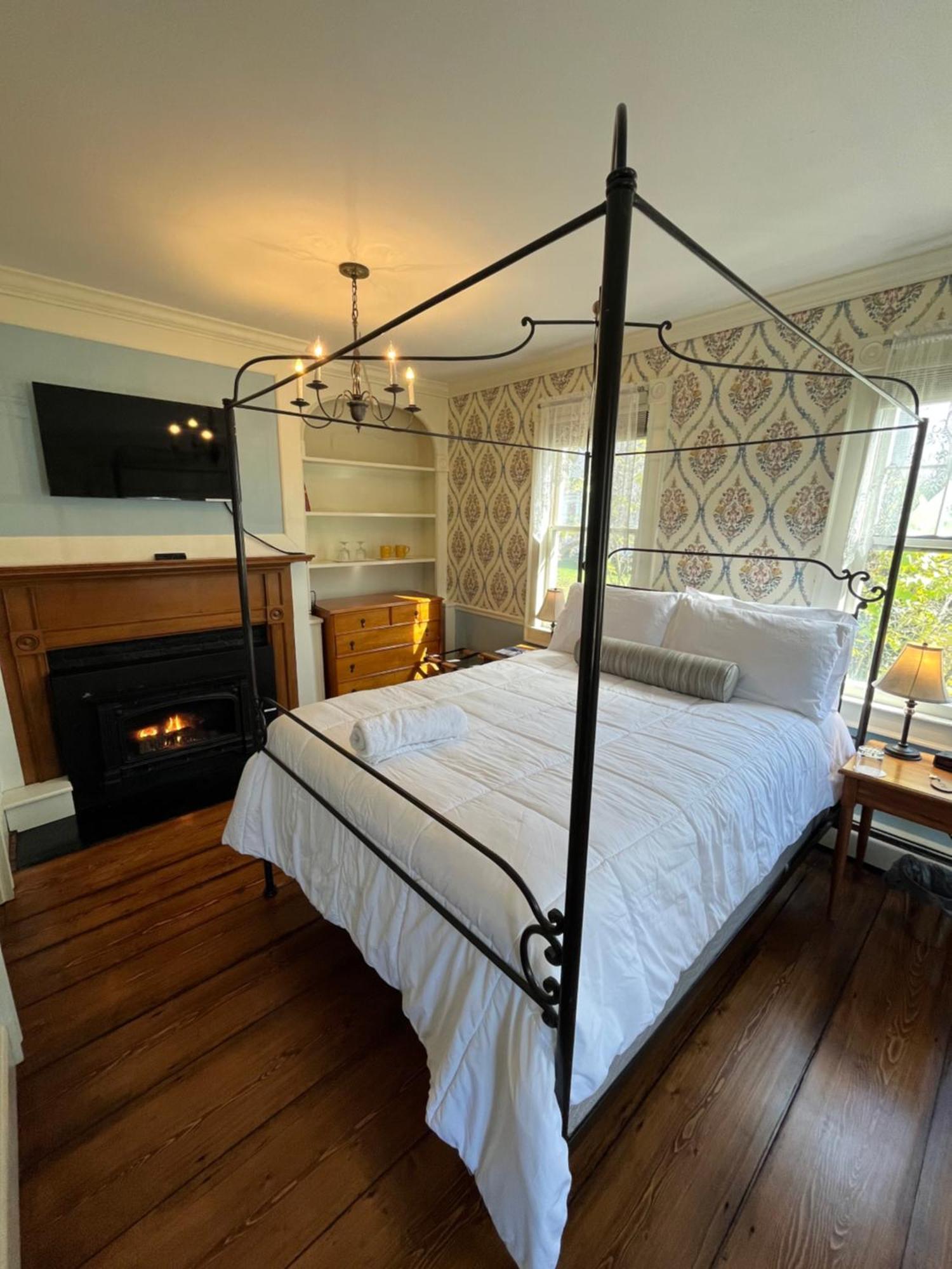 Chester Inn Bagian luar foto
