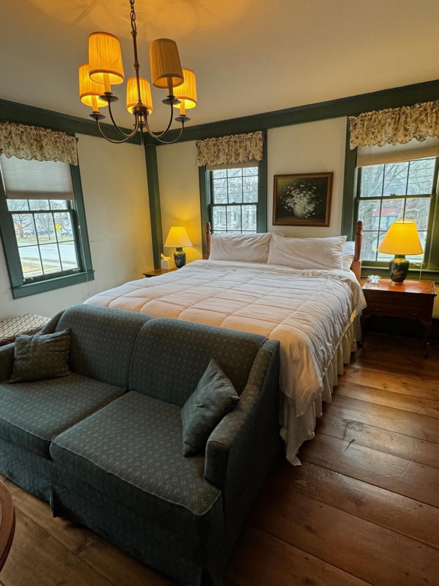 Chester Inn Bagian luar foto